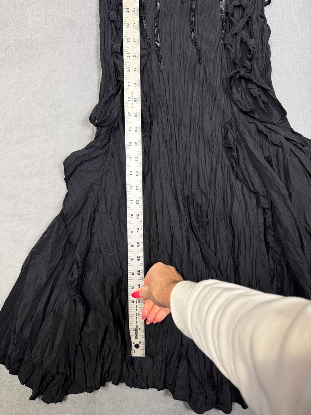 Luna Luz Black Crinkle Spaghetti-Strap Midi Dress, goth inspired! - Picture 7 of 9